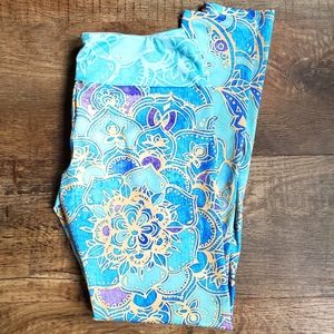 ⭐2/$20 Aqua & yellow leggings